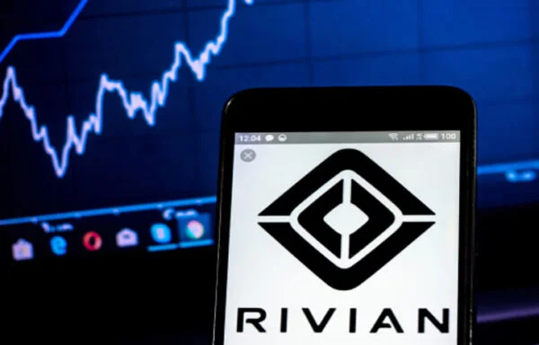 Rivian's Q3 Expectations: Beating Wall Street... But What's Reddit Saying?